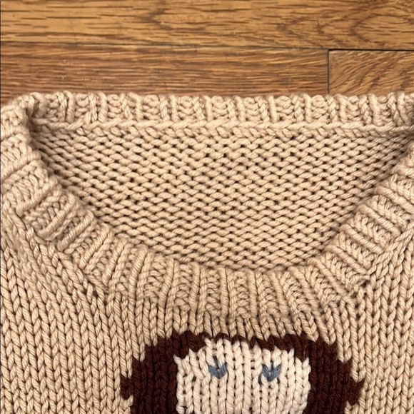 Women’s Beige woman in garden Sweater. - Picture 2 of 9